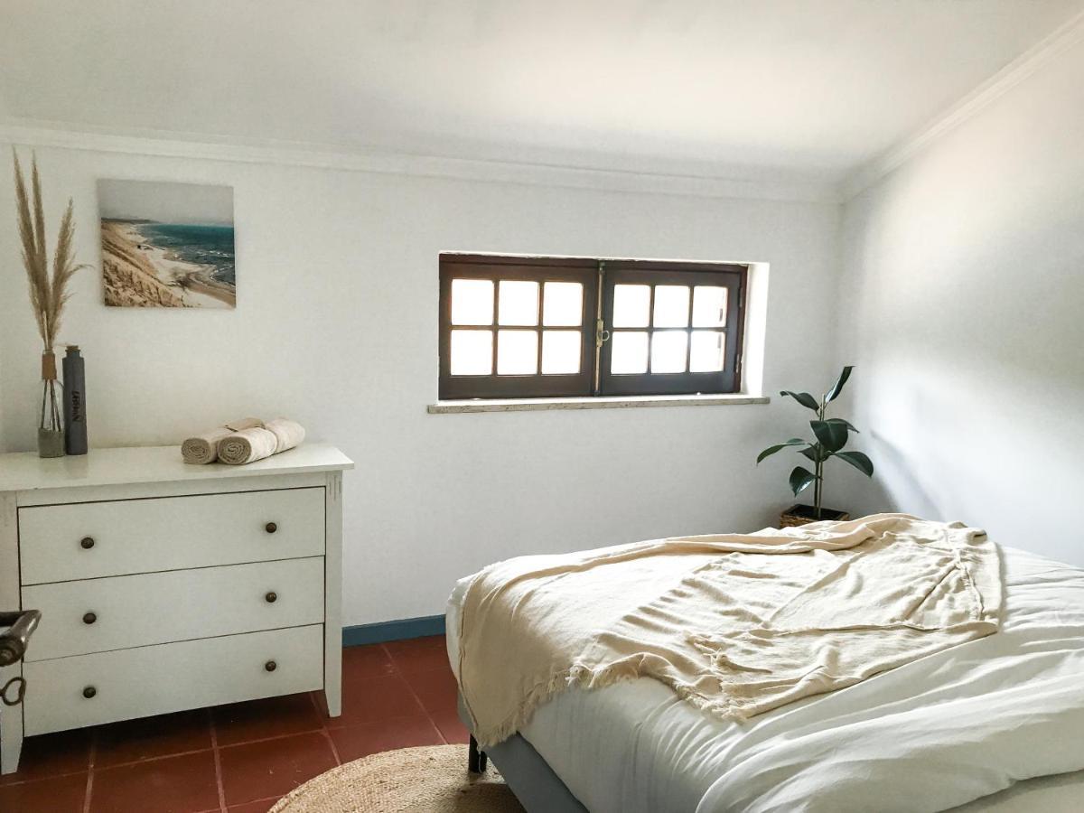 The Far End Surf House - Surf & Yoga Holidays Lourinhã Exteriér fotografie